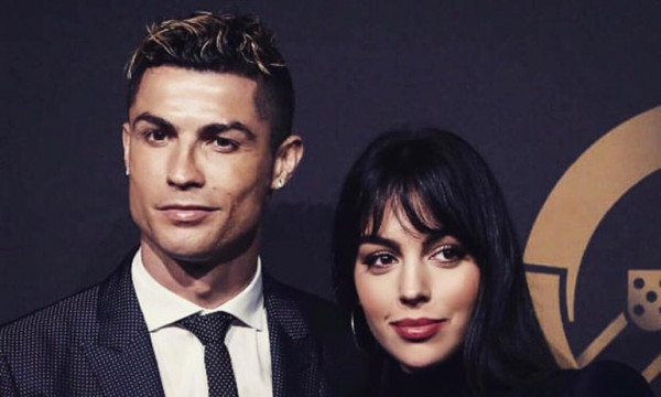 Η Τζορτζίνα αποθεώνει τον Κριστιάνο για το εκπληκτικό γκολ του (pic)