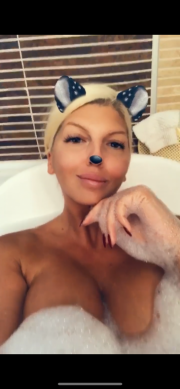 Νέο video και φωτό που έστειλε η Γελένα στον Βράνιες ενώ έκανε μπάνιο!