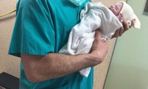 Έγινε μπαμπάς για πέμπτη φορά (pics)