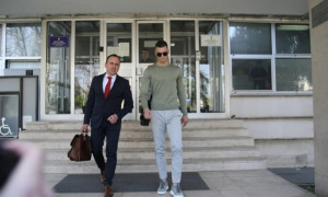 H Γελένα δεν πήγε στο δικαστήριο με τον Βράνιες