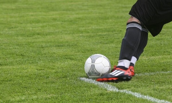 Σοκ: Πέθανε ποδοσφαιριστής μετά από επίθεση συμπαικτών του (pics)